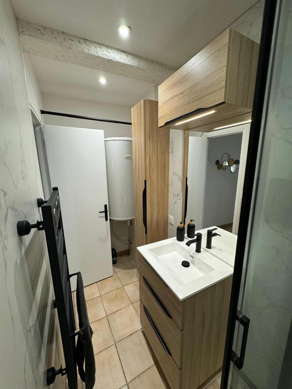 Charmant Appartement En Hypercentre De Castelnaudary Exterior photo